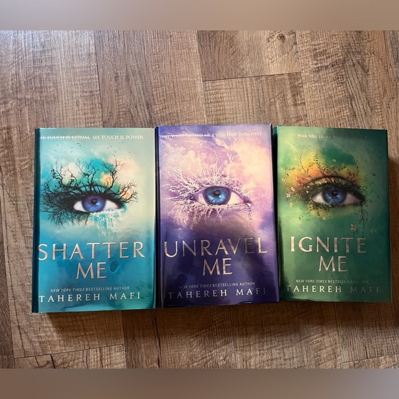 Fairyloot Other - Fairyloot Shatter Me